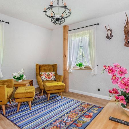 Amazing Home In Gniewino With Kitchen Zewnętrze zdjęcie
