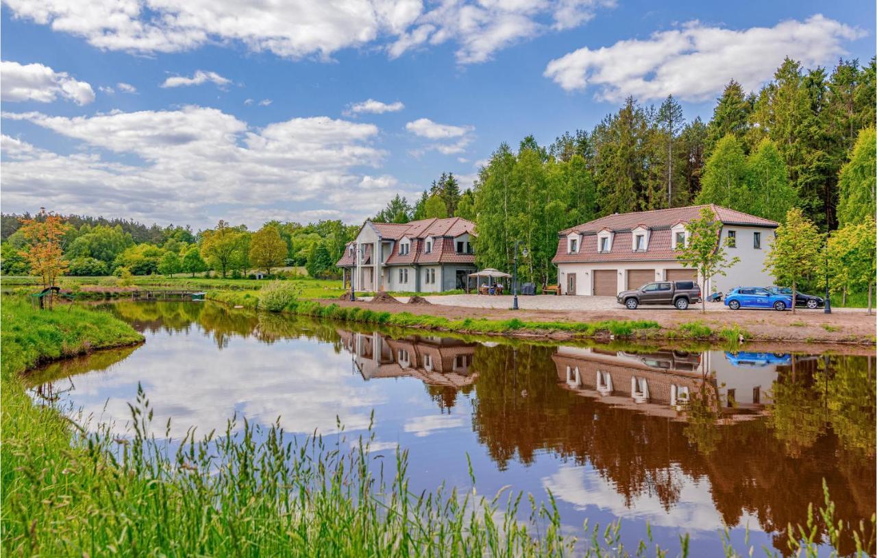 Amazing Home In Gniewino With Kitchen Zewnętrze zdjęcie